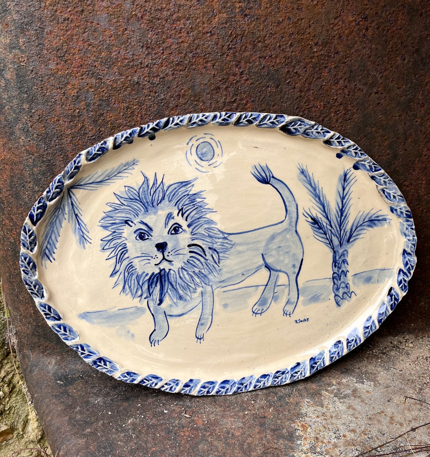 Lion platter