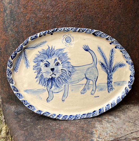 Lion platter